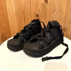 〈最終値引き〉 SHAKA シャカ　サンダル　黒　ブラック 紐　ベルトのサムネイル