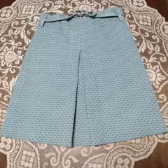 水色 幾何学模様 フレアスカート