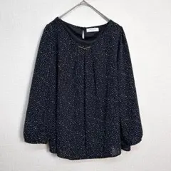 OFUON　Vチャーム付シフォンカットソー　サイズ40　E110
