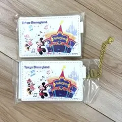 JALオリジナル　東京ディズニーランド　パスケース　チャーム　セット　非売品のサムネイル