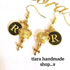 Crown♔✴︎pierce✴︎イニシャルピアス 王冠 ⭐︎両耳ピアス⭐︎廉