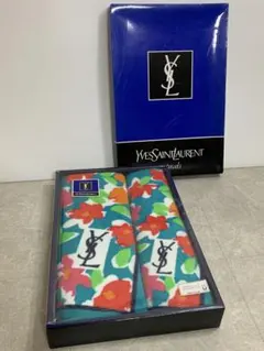 新品 Yves Saint Laurent バスタオル、スポーツタオルセット