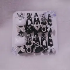 ❤︎現品❤︎ゴテゴテ地雷量産型ゴシック黒ネイルチップ猫
