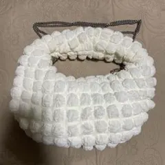 ZARAのテクスチャードファブリックバック