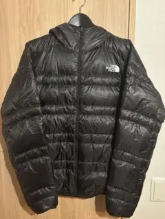 ザノースフェイス　ライトヒートフーディー ND92334