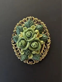 た*こ様 昭和レトロ　ブローチ　緑色の薔薇