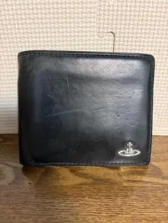 Vivienne Westwood MAN ハードプルアップ　二つ折り財布のサムネイル