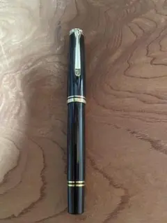 Pelikan ペリカン 万年筆 14C-585 M 黒 ゴールドトリム Pelikan ペリカン 万年筆 14C-585 M 黒 ゴールドトリム - メルカリ