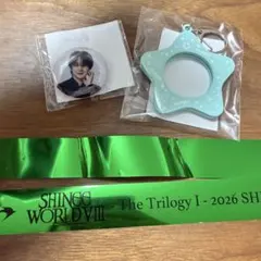 SHINeeランダムトイ 缶バッジ ＆ 会場限定特典ランダムカード ミンホ