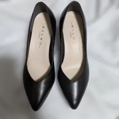 美品　MELMO パンプス　黒　23.5 2E　冠婚葬祭のサムネイル