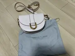 CHARLES & KEITH レディースバック　薄ピンク