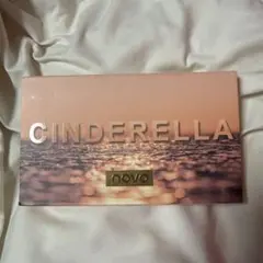 novo CINDERELLA アイシャドウパレットのサムネイル
