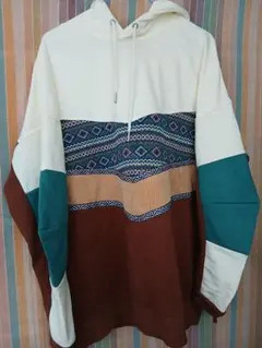 89 チャイハネ　男女兼用　パーカー