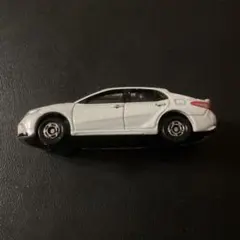 トミカ　トヨタ　カムリ　覆面パトカー　NO.100