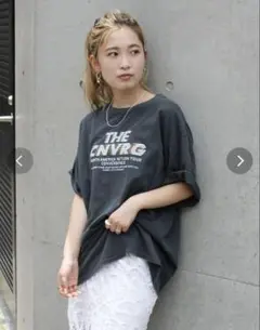 【Ungrid】ツアーロゴルーズTee チャコールグレー