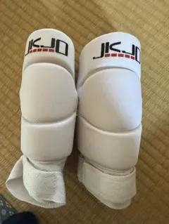ごーなな様専用　空手 防具 ホワイト膝サポーター　JKJO XSサイズ