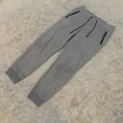 ユニクロ　UNIQLO グレー スウェットジョガーパンツ L 楽ちん美シルエット