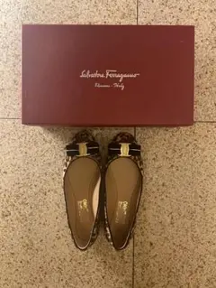 Salvatore Ferragamo ヒョウ柄 フラットシューズ　ハラコ