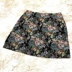 【ジーユー】GU◆ゴブラン調◆黒地◆花柄◆ミニスカート◆Lサイズ