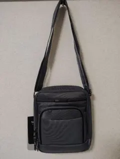新品未使用【Samsonite】ショルダー バッグ グレー　多機能