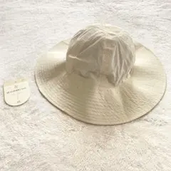 ☆新品・未使用☆スリーコインズ UVリバーシブルハット ベージュ アイボリーのサムネイル