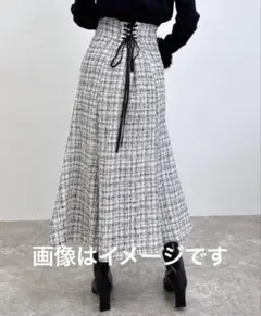 ツイード フレアスカート ホワイトのサムネイル