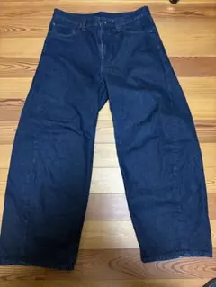 GUバレルレッグジーンズ　ネイビー 31