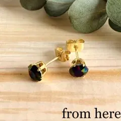 終了《スワロフスキー》カットストーンピアス【クリスタルレインボーダーク　6mm】