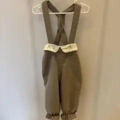 サスペンダー付きオーバーオール