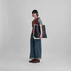 YOKE ヨーク ラバーハンドペインテッドトートバッグ - メルカリ