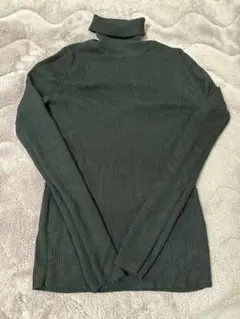 GU ブラック タートルネックセーター