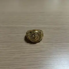 ゴールド ライオン彫刻 リングのサムネイル