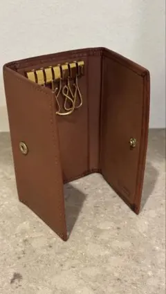 COACH レザーキーケース キャメル