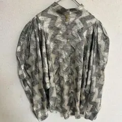 ✨一点限り✨グレー　ジグザグパターン　長袖シャツ