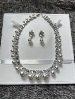 ステラブライダル　ネックレス・ピアスセット　Mサイズ