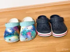 Crocs マルチカラー サンダル 2足セット
