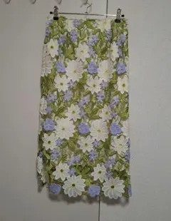 stola.ストラ　刺繍レースタイトスカート