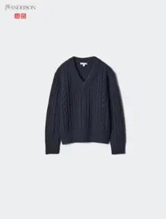 ケーブルVネックセーター