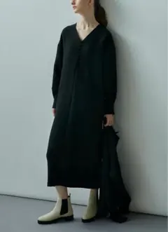 アンクレイヴ黒ウォッシャブルVネックロングワンピース
