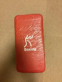 パンチングミット 赤黒 ハンドル付き