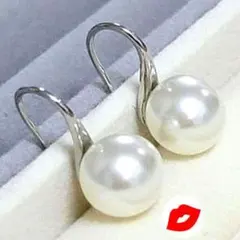 ピアス