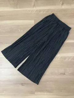 ブラック プリーツロングパンツ