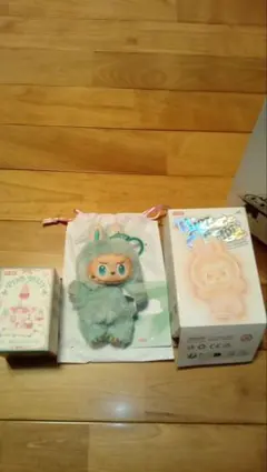 POPMART正規品　LABUBUラブブ Big into Energy