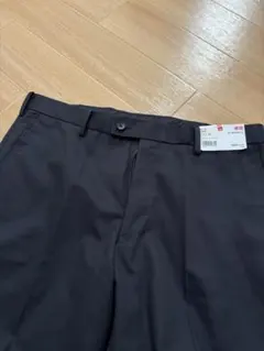 未使用　ユニクロ ドライノータックパンツ　ブラック　黒　88
