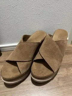 UGG スエード クロスバンドサンダル