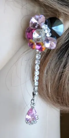 Item thumbnail for item 79f6137c-3d40-4506-9f9b-4ac0daf63bdd