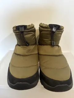 Item thumbnail for item c4164637-67da-4a19-bfa9-98abc5d82f98