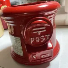 郵便ポスト型置物 赤