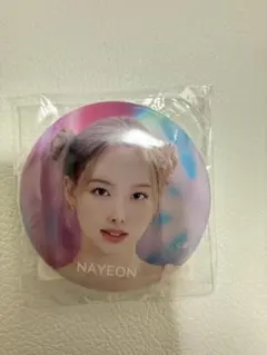 TWICE ナヨン 缶バッチミラー 6周年 メッセージカード付き 2025年最新】twice ナヨン 缶バッチの人気アイテム - メルカリ