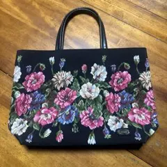 フェイラー花柄刺繍の黒トートバッグ